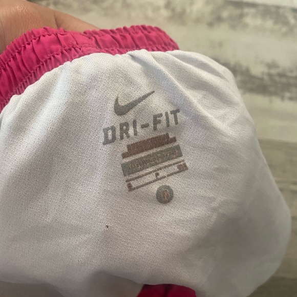 Nike Shorts - Picture 3 of 4